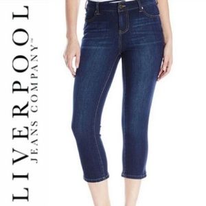 Liverpool Jeans Milly Capri Size 6/28 4-Way Stretch Dark Wash